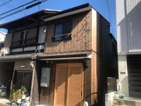 2020年10月フルリフォーム済!2沿線利用可で通勤通学に便利!
毎日の買い物に便利な万代丹波橋店は徒歩5分♪
伏見住吉小学校は徒歩3分の身近さ!充実の住環境!