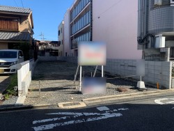 【建築条件無】お好きなハウスメーカーさんで建築できます！
閑静な住宅地で新生活をスタート！
毎日の買い物に便利な新鮮激安市場伏見丹波橋店は徒歩4分！