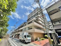 2024年5月リフォーム完成！3沿線利用可で通勤通学に便利！
毎日の買い物に便利な大手筋商店街は徒歩3分の身近さ♪