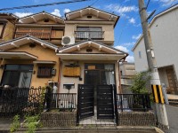 伏見区の不動産の事ならライフワンにお任せください 2沿線利用可で通勤通学に便利！
毎日の買い物に便利なフレスコスマイル藤森店は徒歩9分！