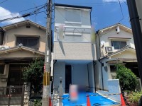 忙しい朝でも嬉しい駅歩2分！2沿線利用可能で通勤通学に便利！
毎日の買い物に便利なフレスコ墨染店は徒歩3分！