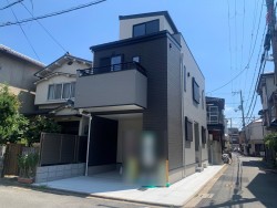 2025年4月建築！3沿線2駅利用可で通勤通学に便利♪
ウォークインクローゼット付きですっきり収納！
充実の周辺環境で毎日の生活が便利♪