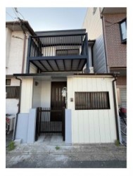 3沿線4駅利用可で通勤通学に便利！
毎日の買い物に便利なライフ伏見深草店は徒歩3分！
リフォーム・リノベーションも弊社にお任せ♪