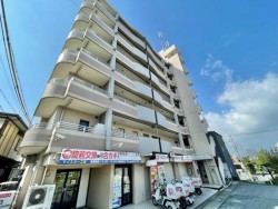南角部屋につき通風・陽当りともに良好♪
2沿線4駅利用可で通勤通学に便利！
毎日の買い物に便利なカナートモール伏見は徒歩4分！
