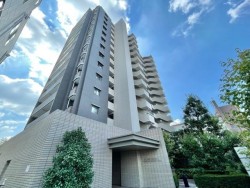 ペットと共に新生活をスタート!便利な2沿線利用可!
高層階につき、眺望・通風良好!
周辺環境が充実しており子育て世帯にも安心の環境♪