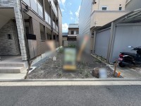 伏見区の不動産の事ならライフワンにお任せください 【建築条件無】お好きなハウスメーカーさんで建築できます！
現況更地！2沿線利用可で通勤通学に便利な立地♪
小中学校が徒歩圏内で子育て世帯にも安心♪