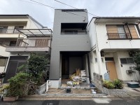 令和8年11月完成予定！駐車スペースあり！
近鉄京都線『伏見』駅徒歩6分！3沿線4駅利用可で通勤通学に便利！
充実の住環境で新生活をスタート♪