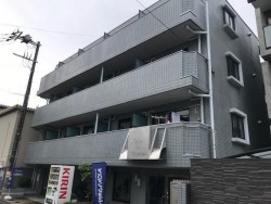 オーナーチェンジ物件!現況賃貸中!表面利回り約9.94%!
3沿線4駅利用可で通勤通学に便利!充実の住環境♪