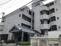 オーナーチェンジ物件!現況利回り約11.7%で賃貸中!
南向きにつき陽当り良好♪オートロック付!
生活至便!2沿線利用可で通勤通学に便利!